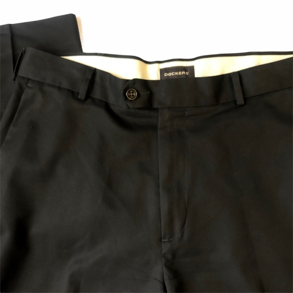 Dockers D3 Men’s Black Straight Leg Dress Pants - Picture 4 of 10
